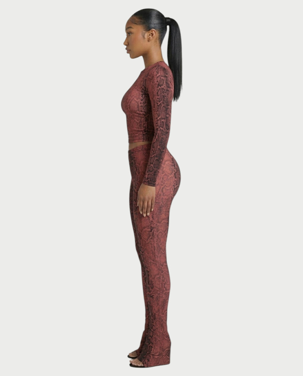 SURIVA Snakeskin Long Sleeve Top & Flared Legging Set