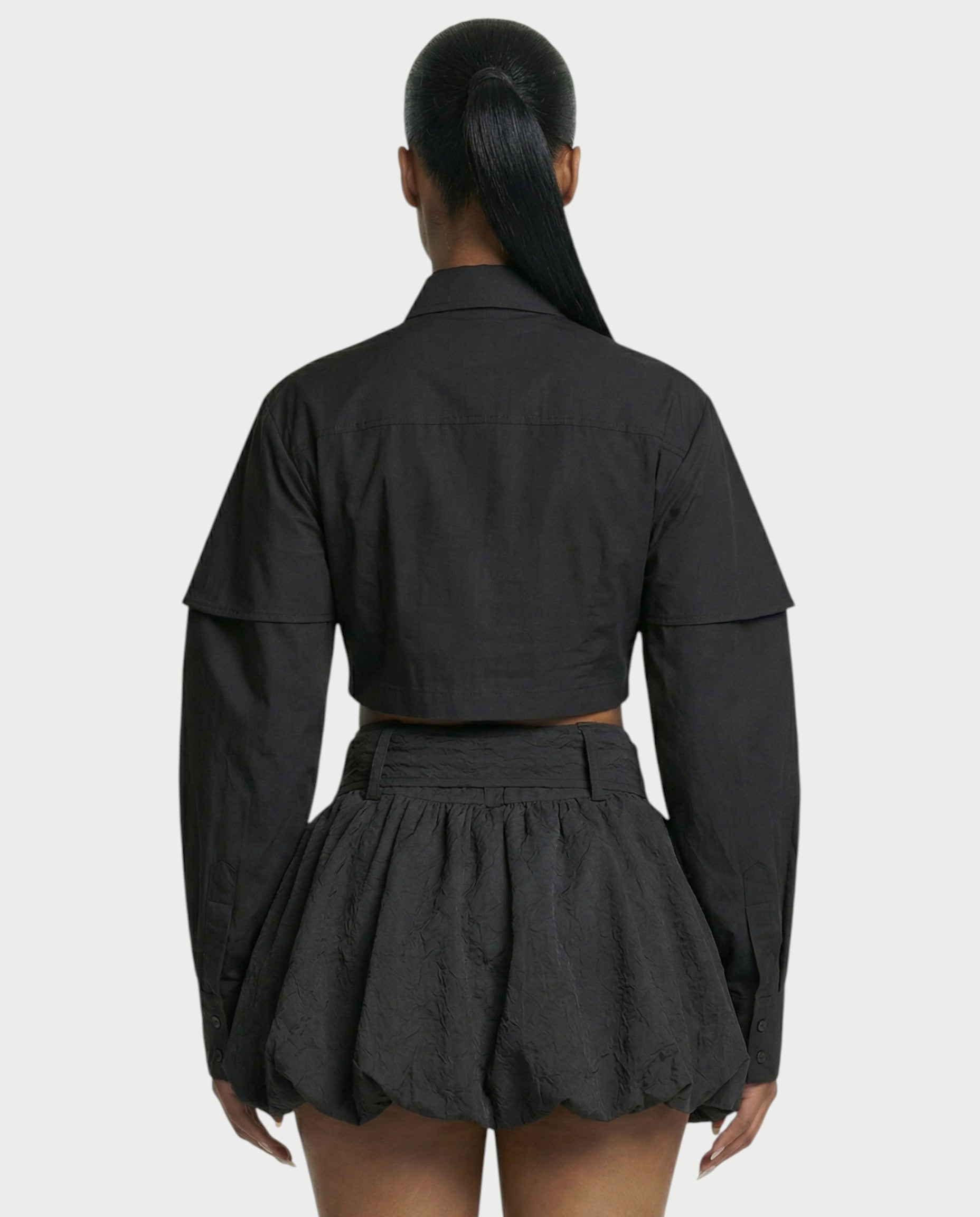 MIRELA Cropped Button-Up Shirt Tie Detail