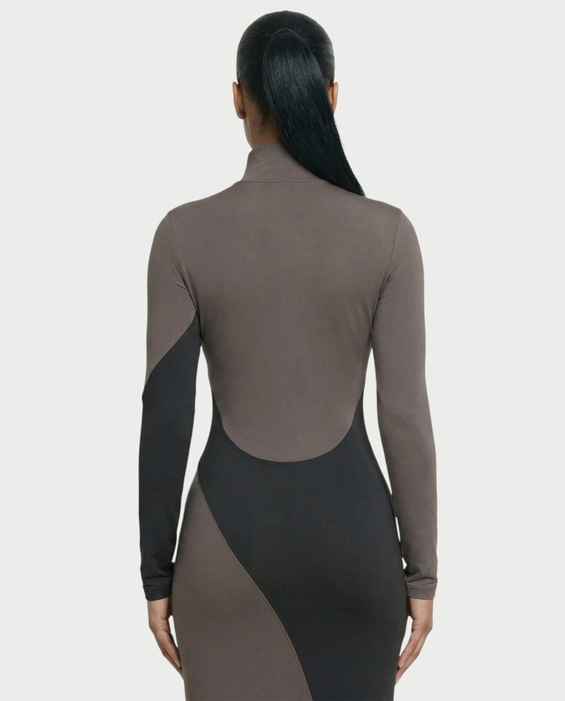 ANINA Contrast Panel Long-Sleeve Maxi Dress