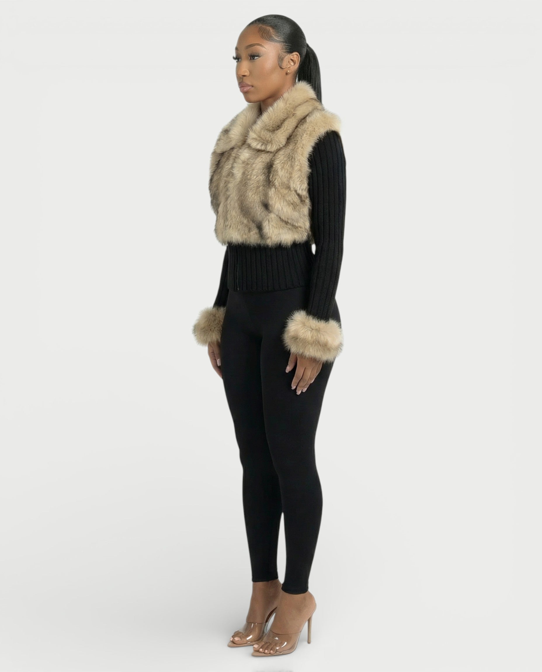 TRINAYA Faux Fur Trim Ribbed Knit Jumper