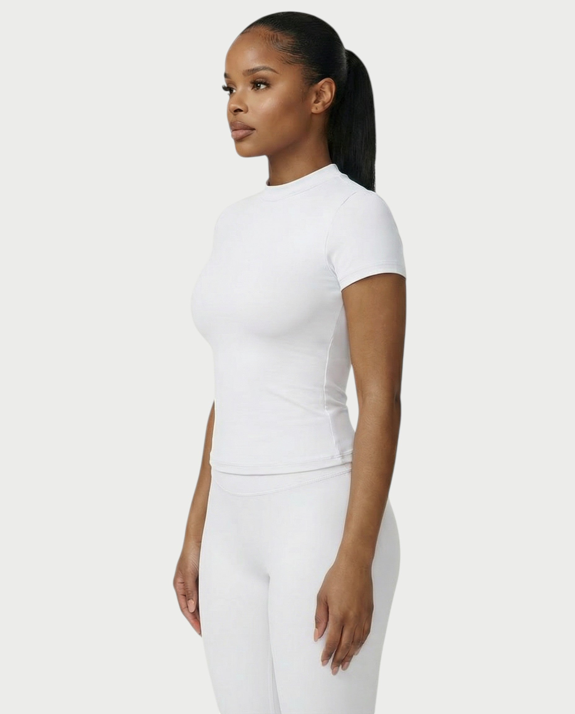 ALVIRA Sporty Short Sleeved Top