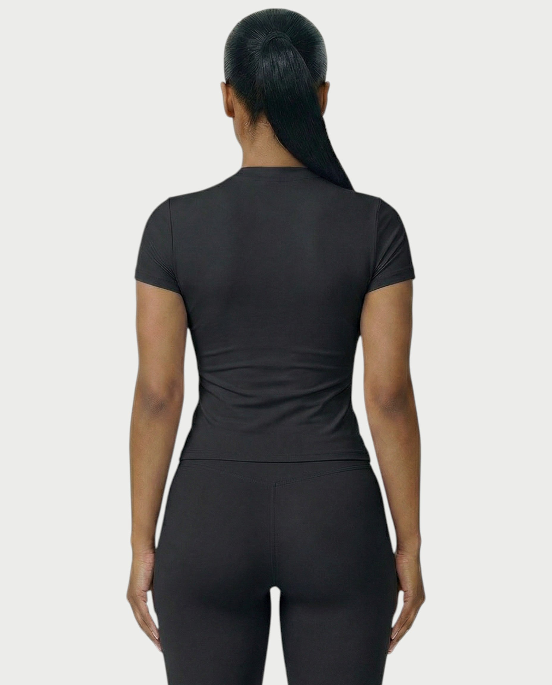 ALVIRA Sporty Short Sleeved Top