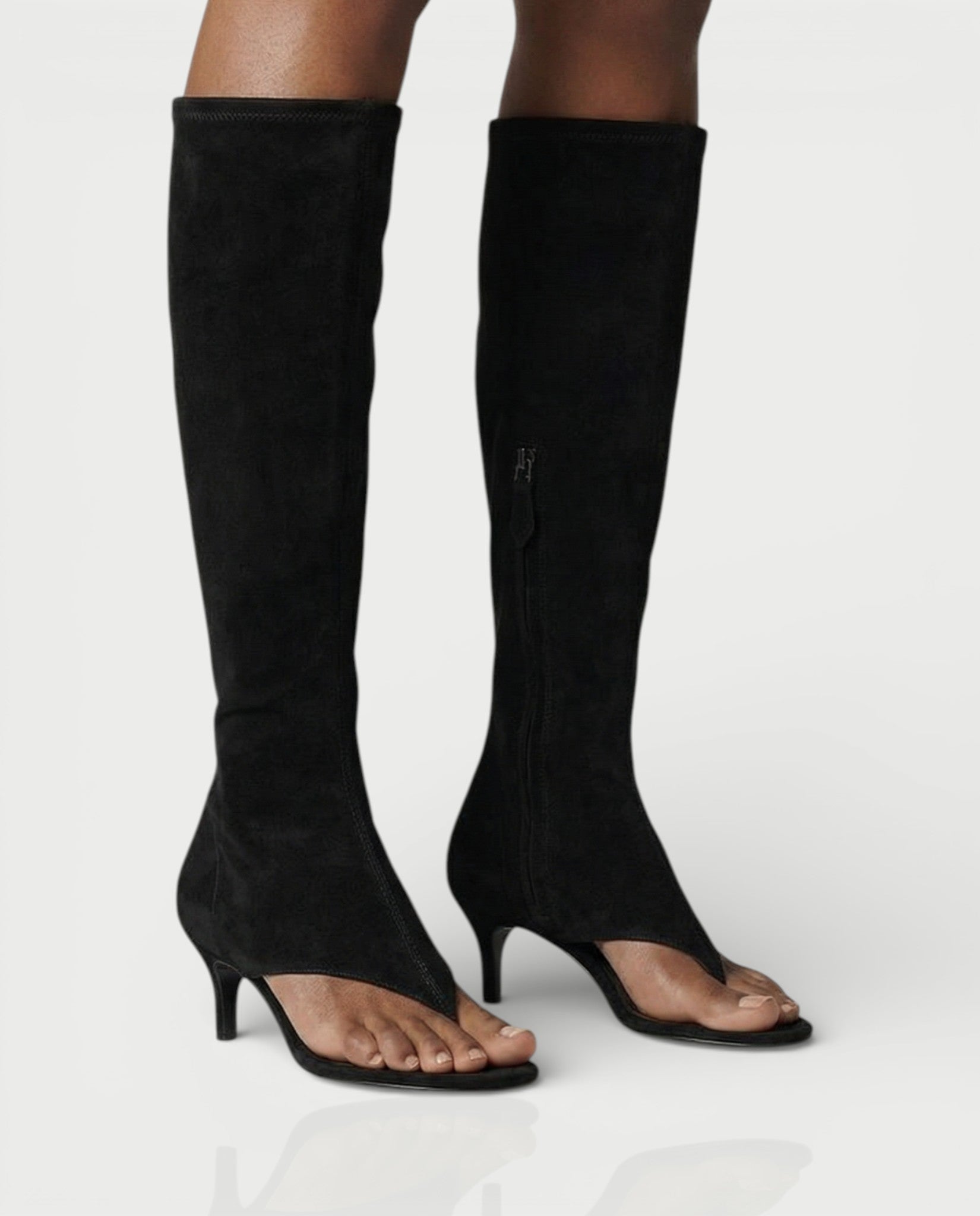 HOLIRA Knee-High Thong Sandal Heels