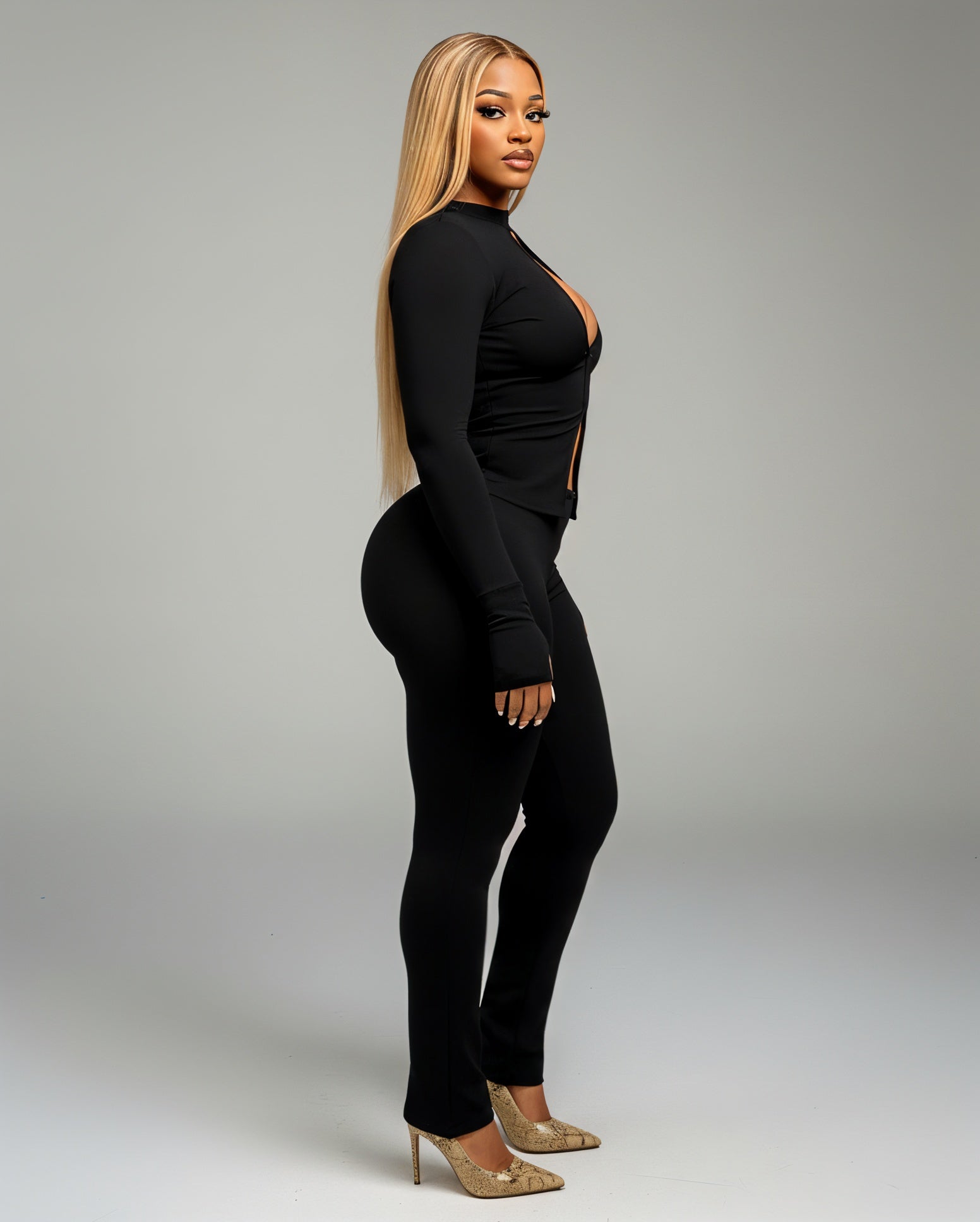 VIANNE Keyhole Cutout Top & Zip-Front Pant Set