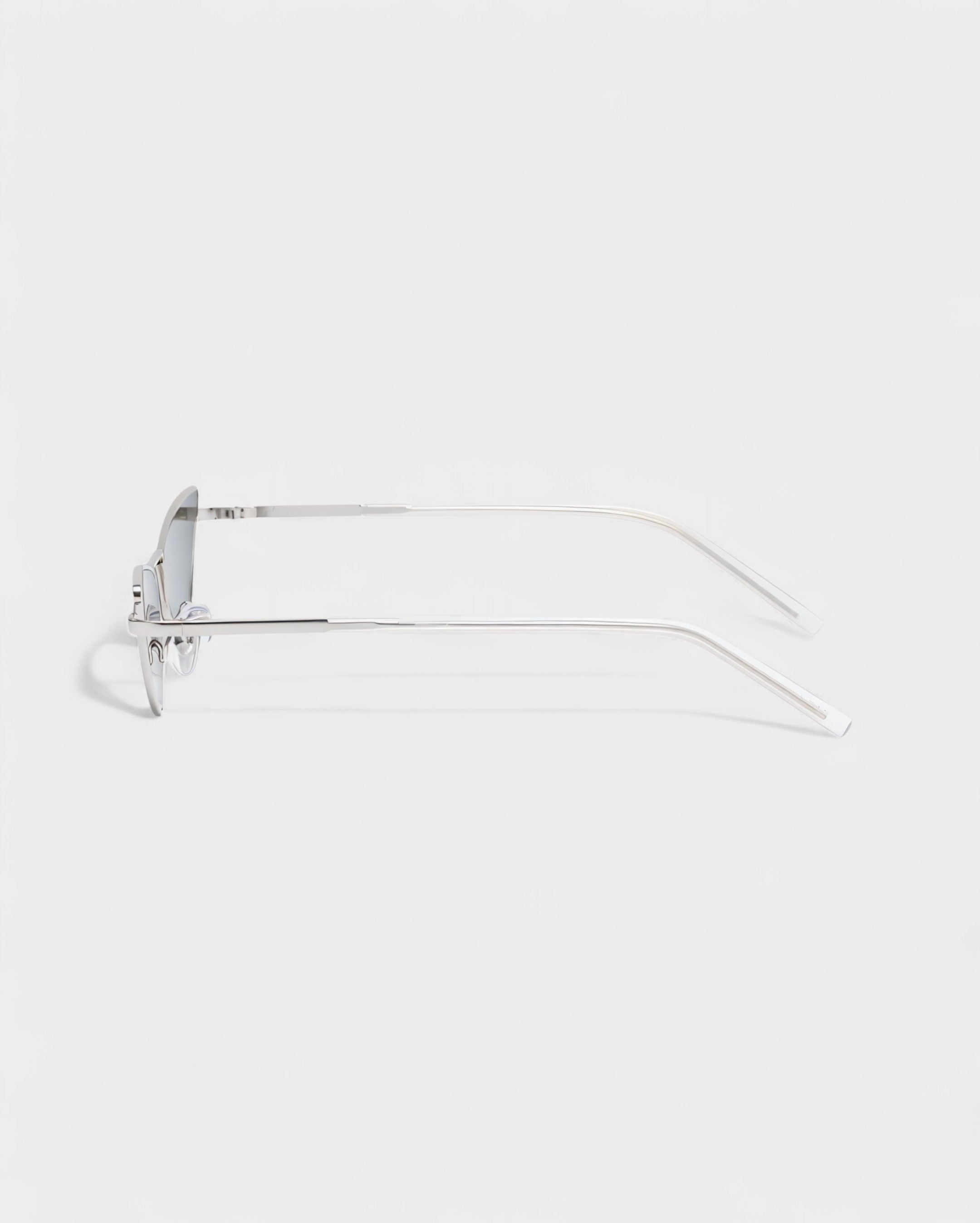 CHIRA Sharp-Edge Micro Cat-Eye Sunglasses